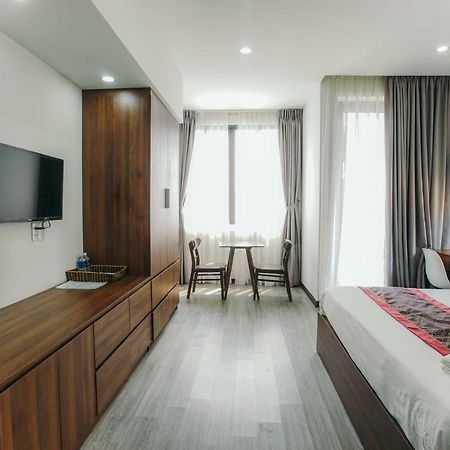 Royal Lion Hotel & Apartment Дананг Екстер'єр фото