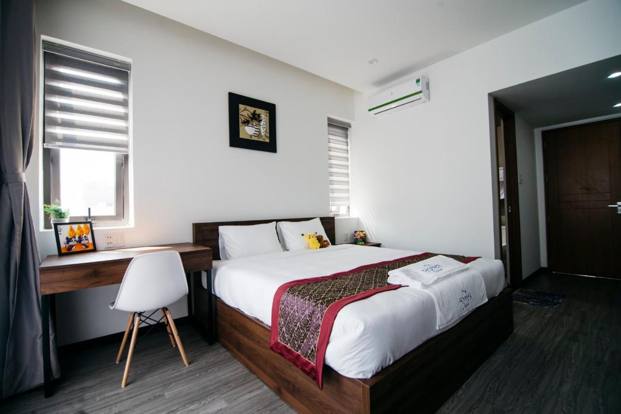 Royal Lion Hotel & Apartment Дананг Екстер'єр фото