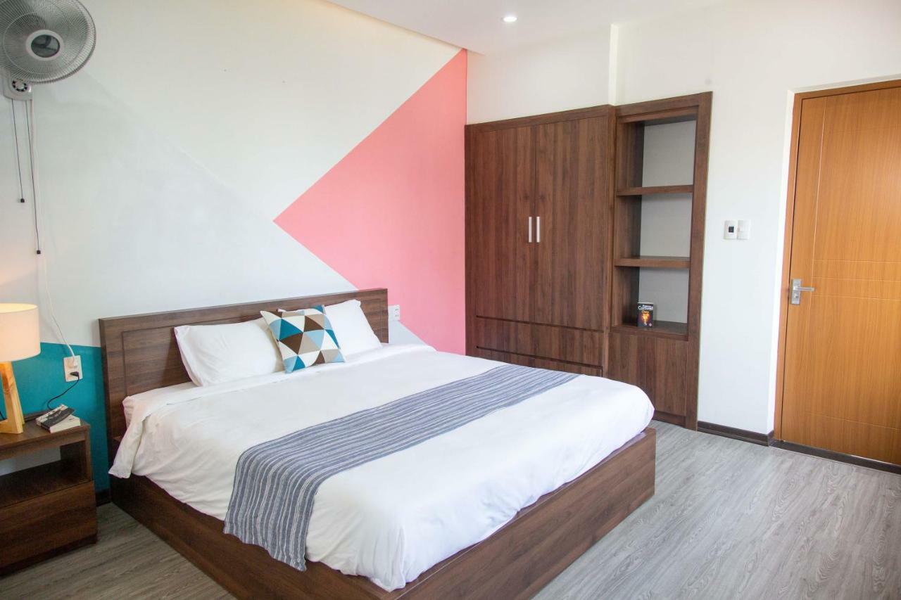 Royal Lion Hotel & Apartment Дананг Екстер'єр фото