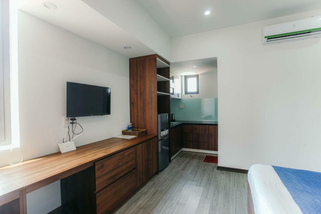 Royal Lion Hotel & Apartment Дананг Екстер'єр фото