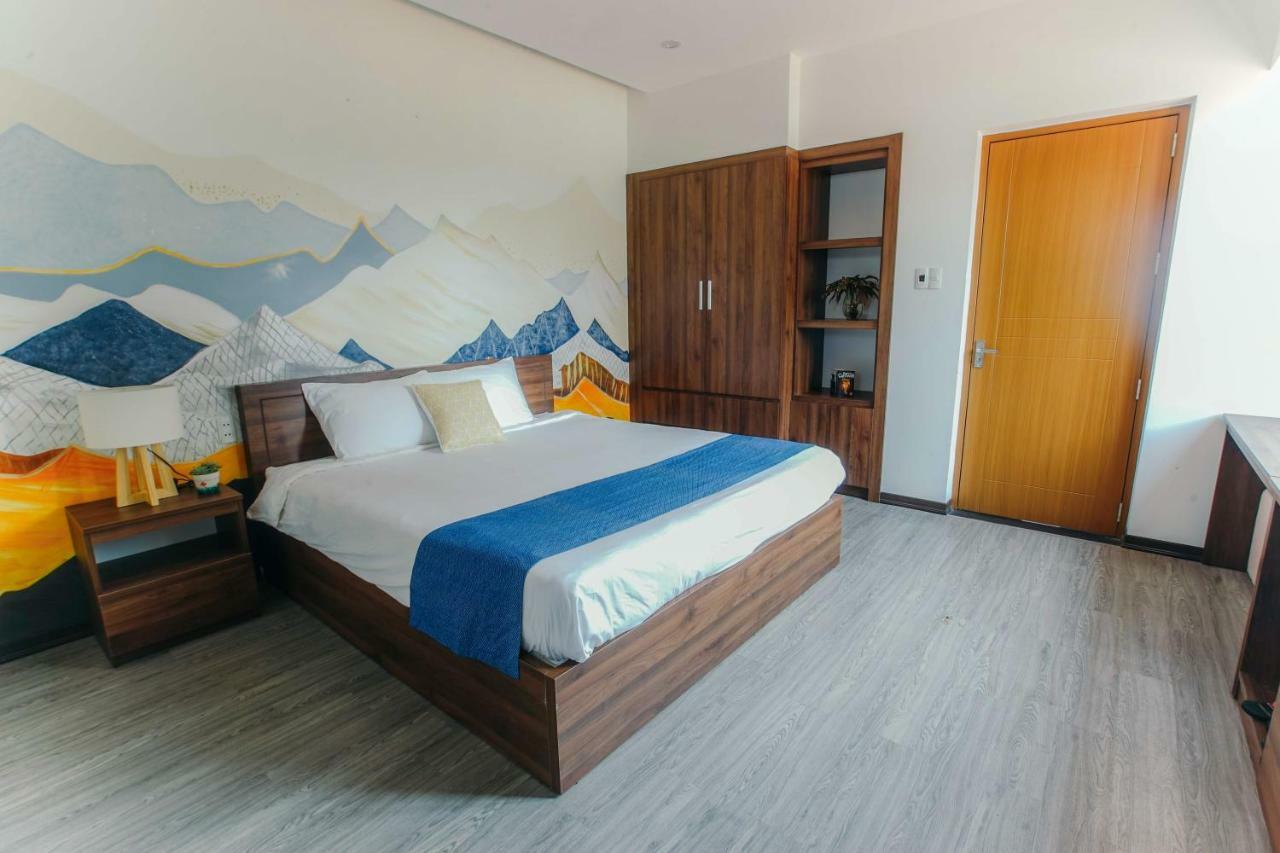 Royal Lion Hotel & Apartment Дананг Екстер'єр фото