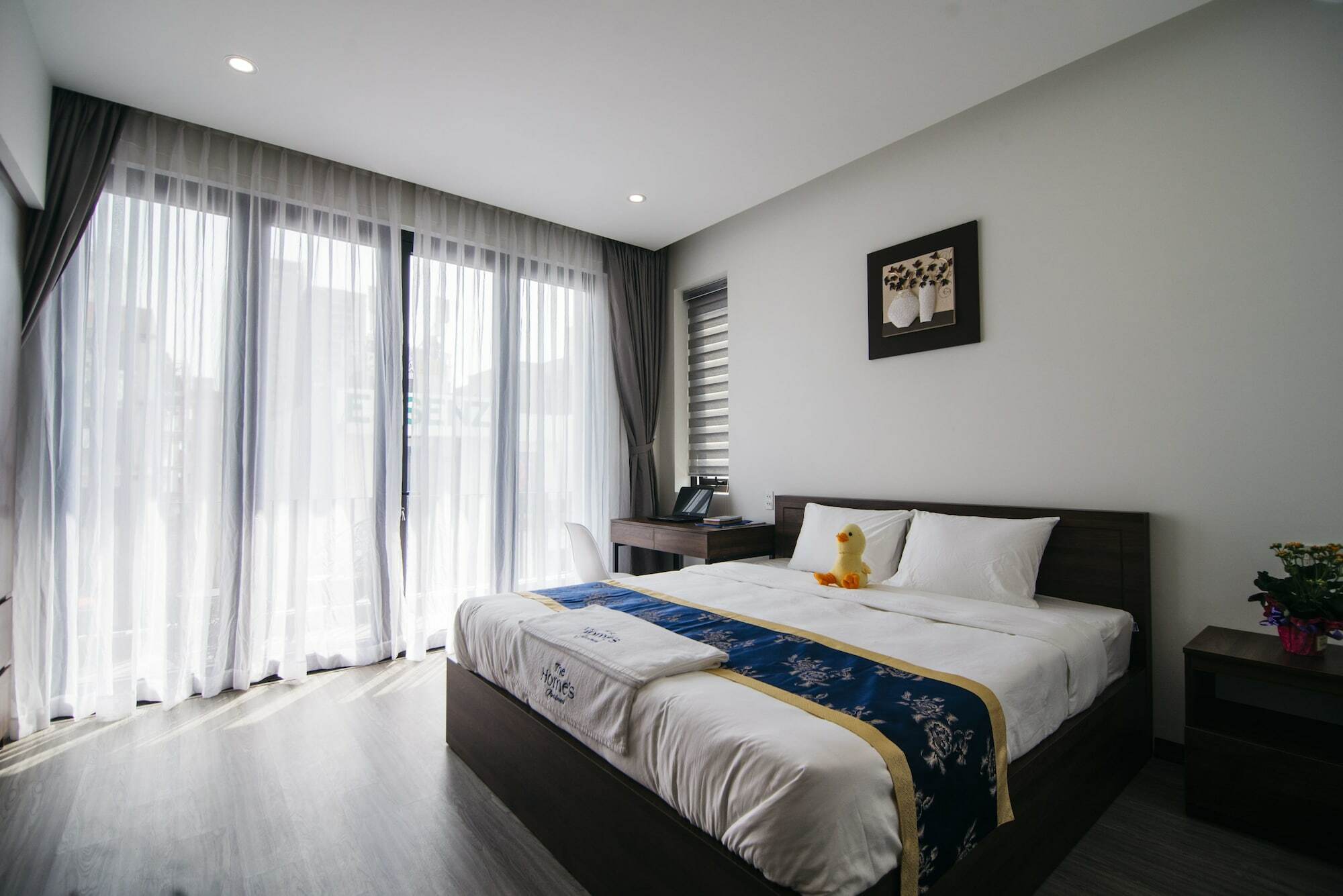 Royal Lion Hotel & Apartment Дананг Екстер'єр фото